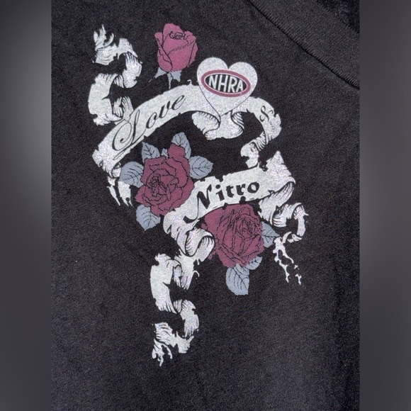 Main Gate NHRA Nitro Women’s V-Neck T-Shirt Size Small NWT - Picture 3 of 5